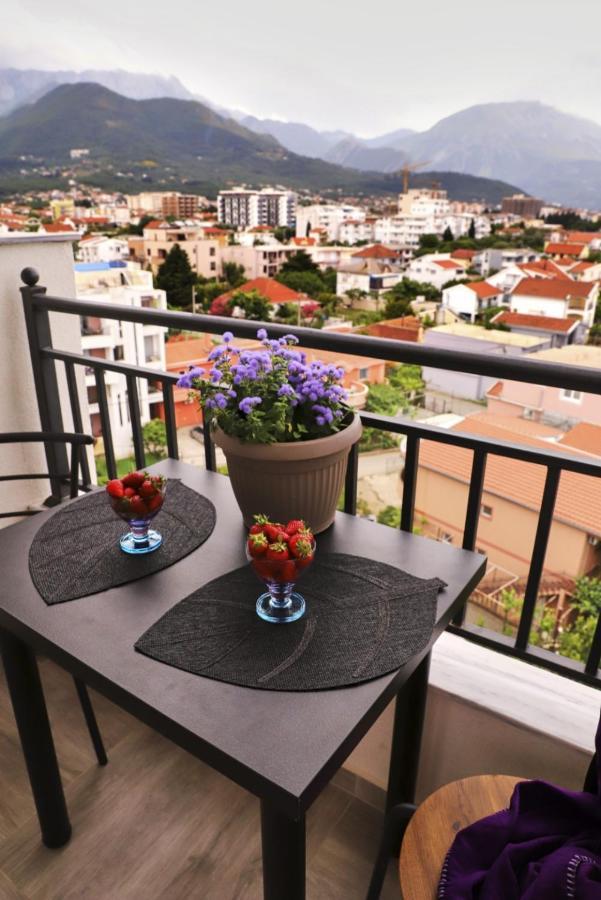 Studio Apartment, 5 Minutes To The Beach บาร์ ภายนอก รูปภาพ